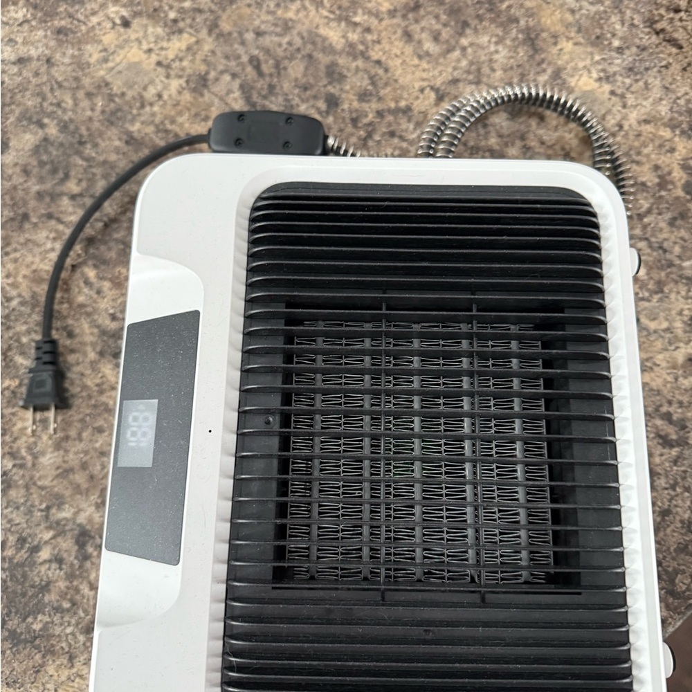 PetSafe Cozy Heater for Small Pets - White and Black - Picture 2 of 3